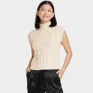 A New Day cream cozy cable knit sweater vest sleeveless sweater XS